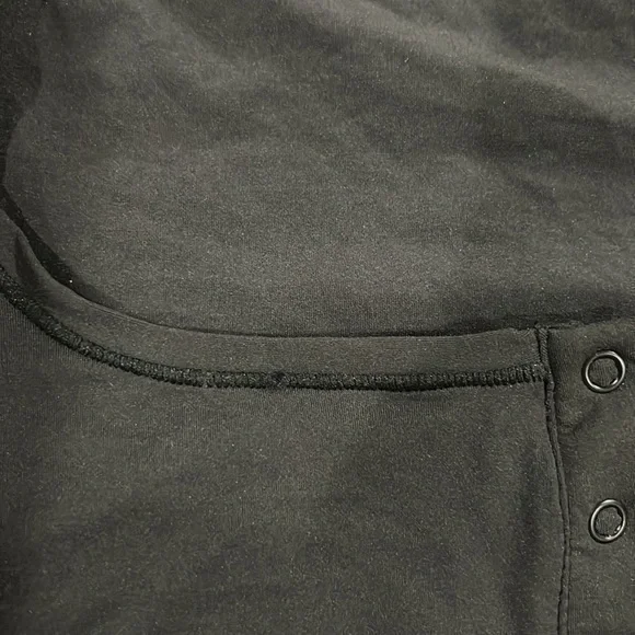 Skims Fits Everybody Henley Crop Top - Picture 4 of 7